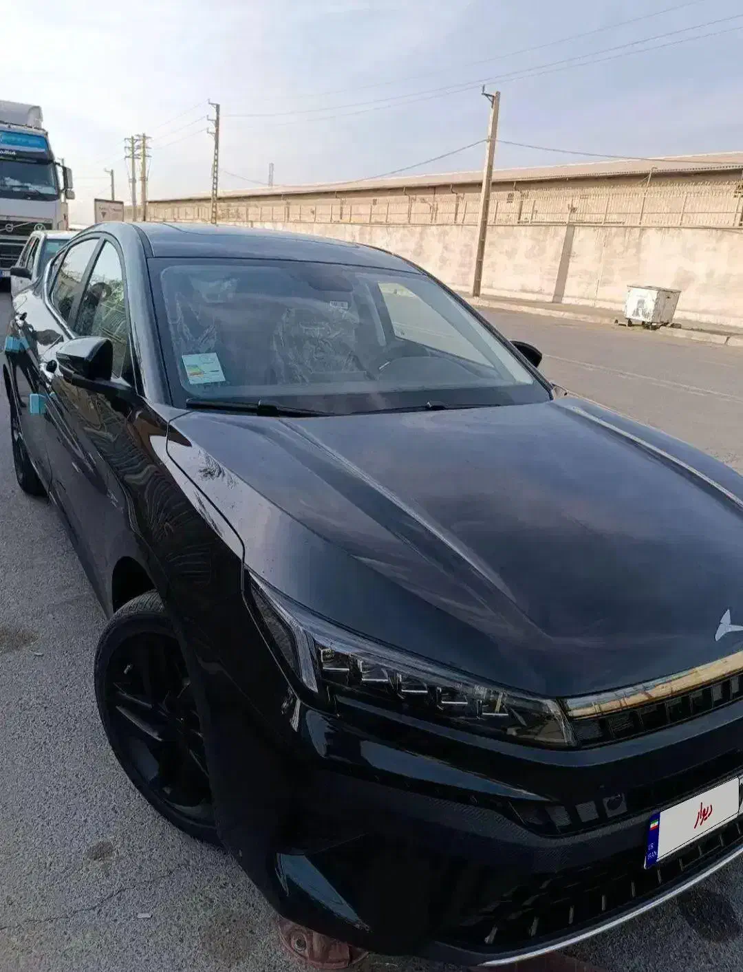 j7 مشکی نقد و چک 1404|خودرو سواری و وانت|اصفهان, شاهد|دیوار