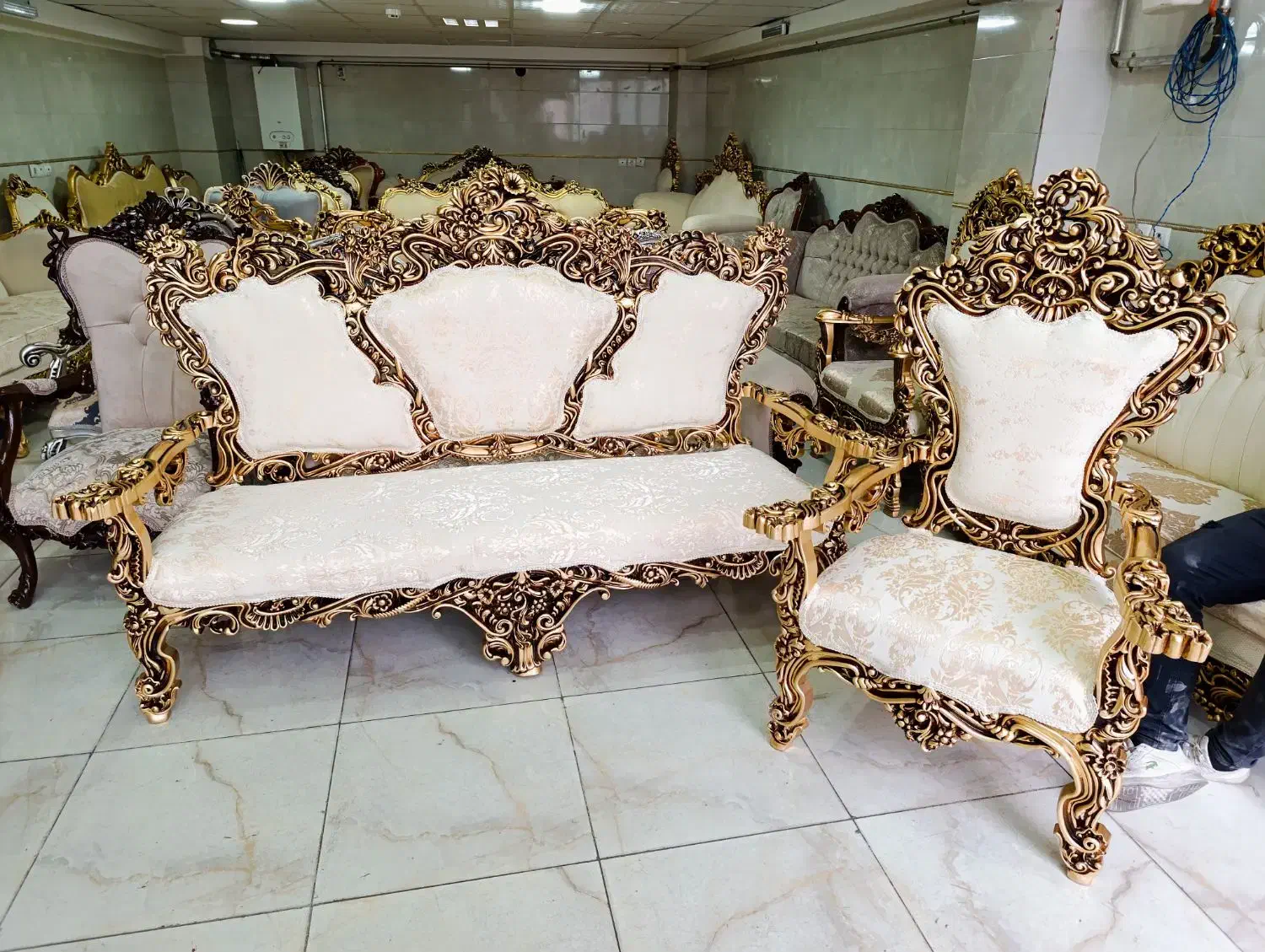 مبل سلطنتی شاه نشین پرکار بشرط چوب مبلمان میلاد|مبلمان خانگی و میز عسلی|تبریز, |دیوار