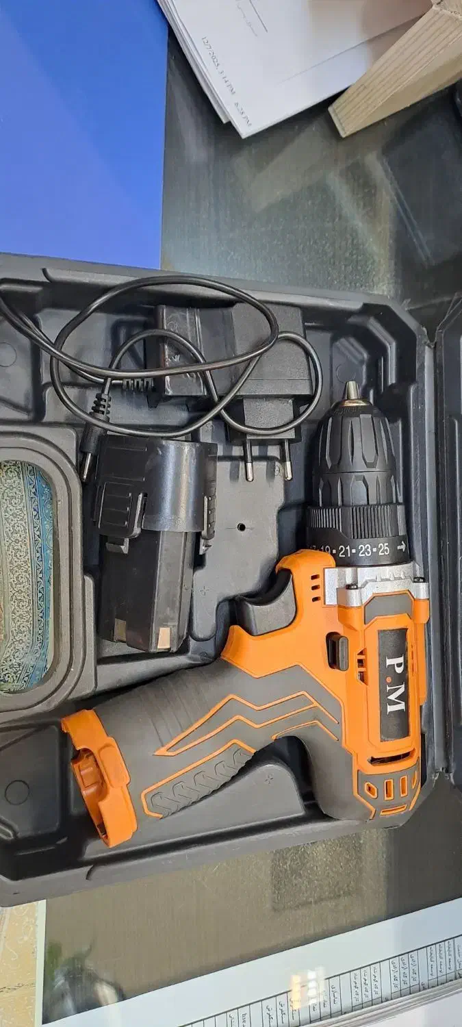 دلر شارژی P.M|ابزارآلات|مشهد, حرم مطهر رضوی|دیوار