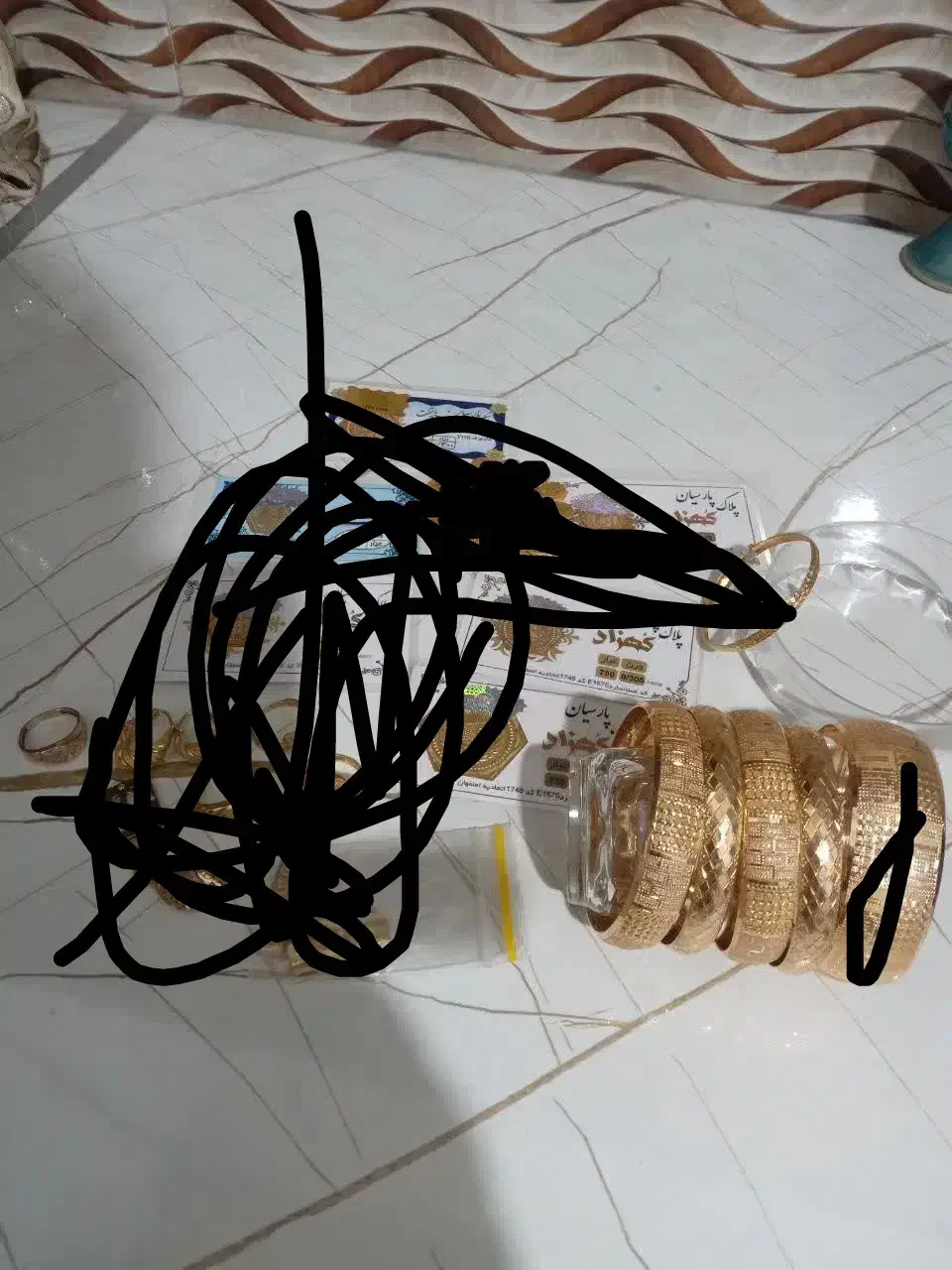 ۲۷گرم النگو. ونیم تک پوش ۸۰هزار بالا تابلو|جواهرات|بروجرد, |دیوار