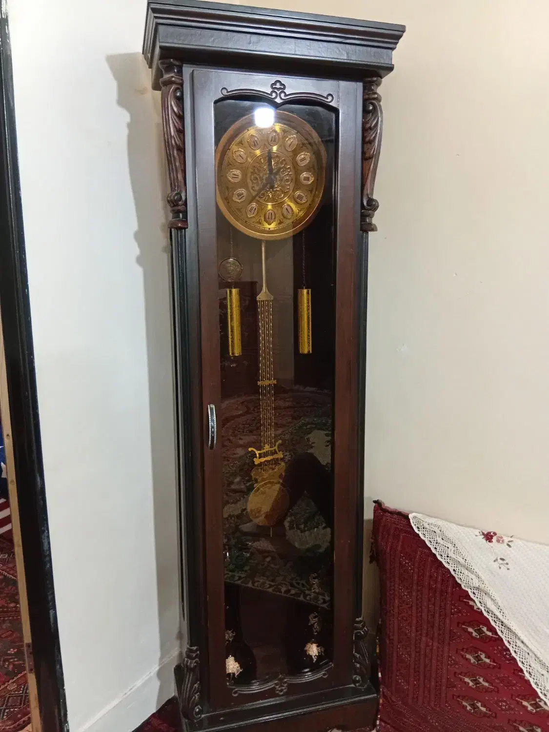 تخت خواب و ساعت|ساعت دیواری و تزئینی|مشهد, مصلی (کارمندان اول)|دیوار