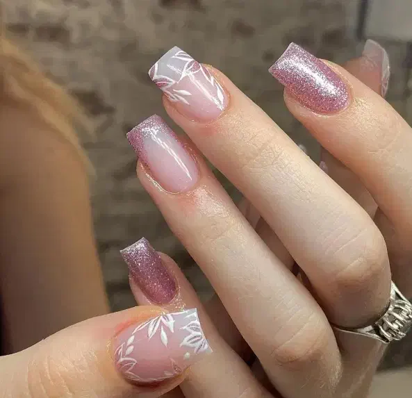 خدمات کاشت ناخن|خدمات آرایشگری و زیبایی|شاهین‌شهر, فردوسی|دیوار