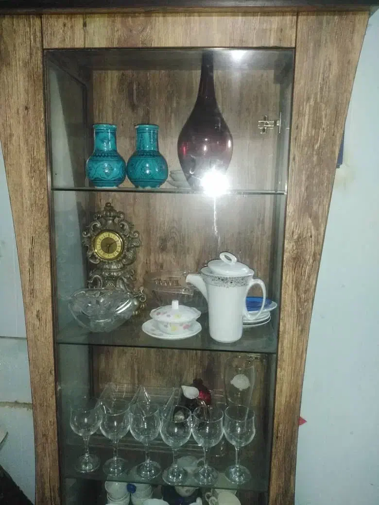 ویترین|بوفه، ویترین، کنسول|صدرا-فارس, فاز ۱|دیوار