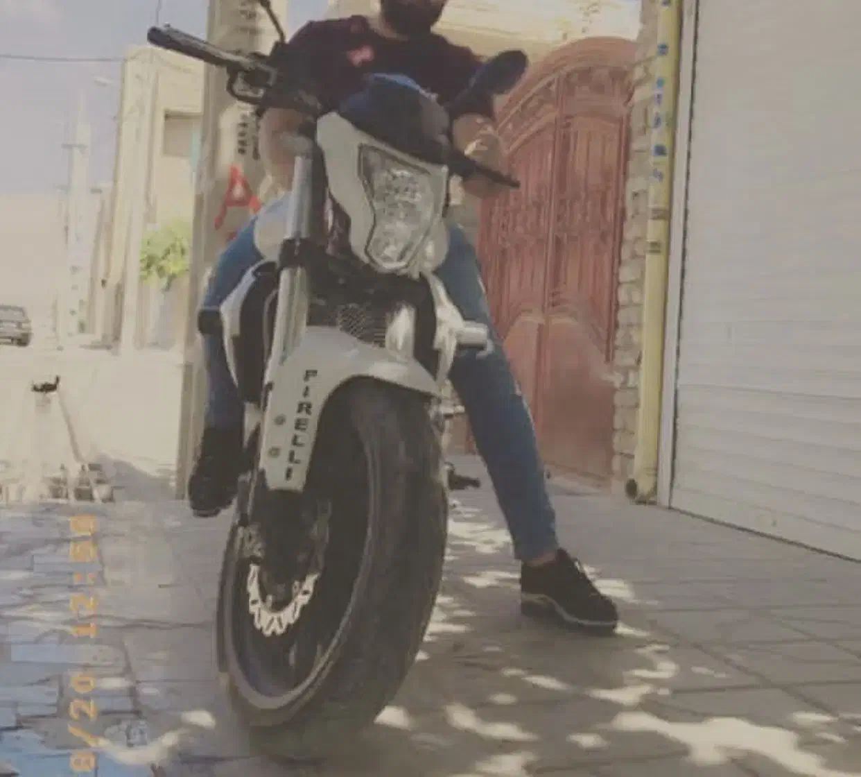 بنلی ۳۰۰ مدل ۹۶ کم کار|موتورسیکلت|شیراز, شریفآباد|دیوار