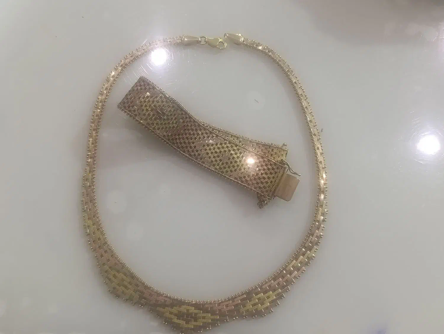 دستبند و گردنبند جلفا|جواهرات|اصفهان, زاجان|دیوار