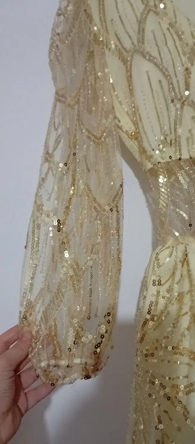 نو میباشد|لباس|شوط, |دیوار