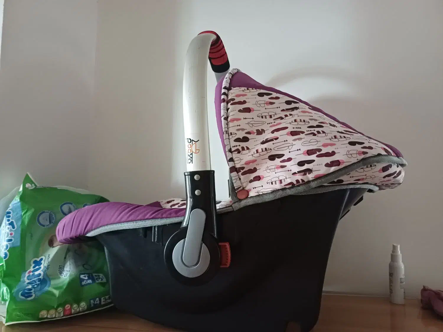 کریر درحد نو|کالسکه و لوازم جانبی|چالوس, |دیوار