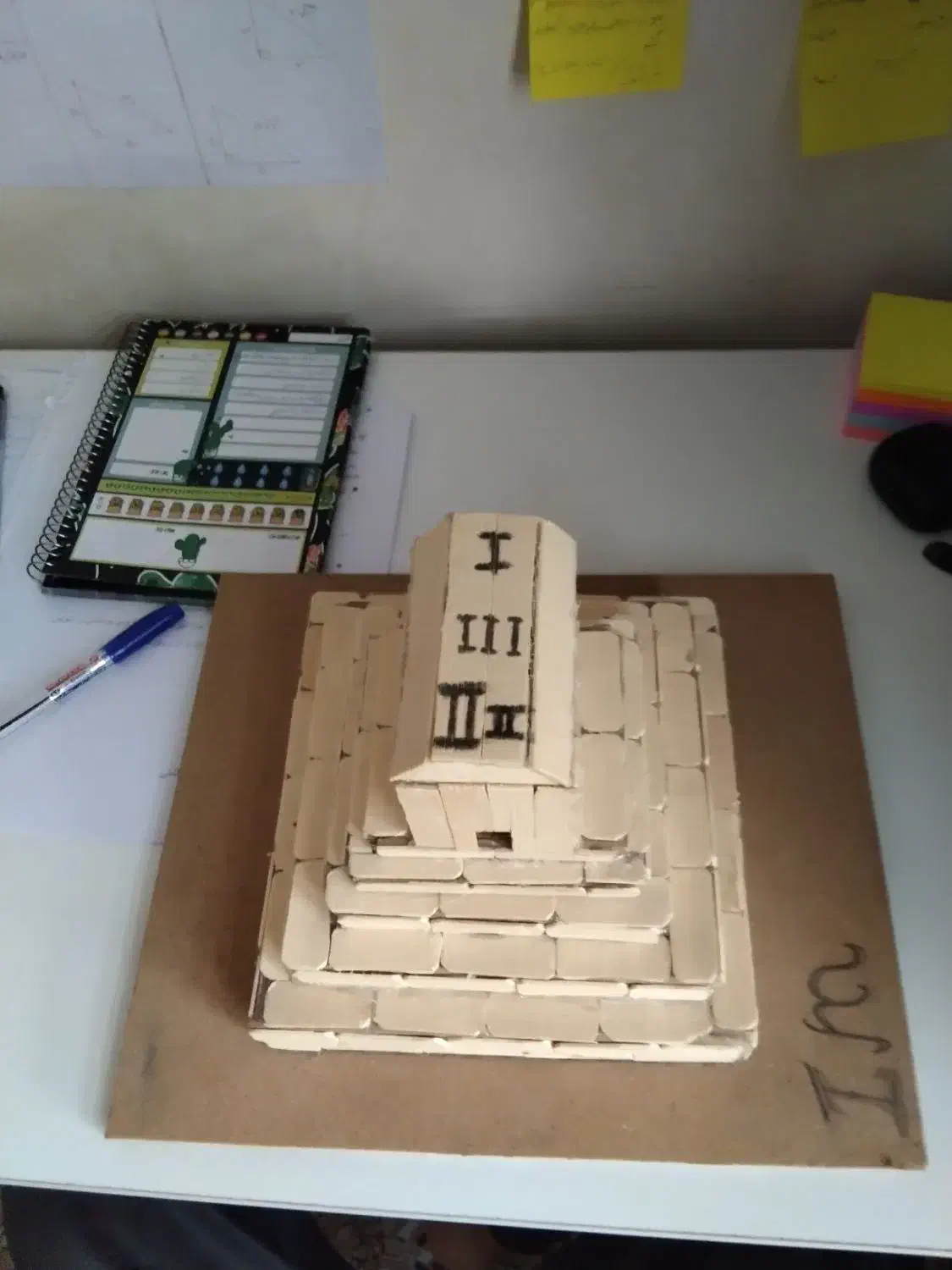 مقبره کوروش بزرگ|مجسمه، تندیس، ماکت|نورآباد, |دیوار