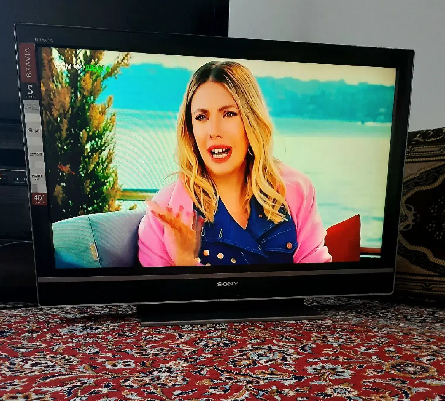 سونی ۴۰ اینچ HD|تلویزیون و پروژکتور|سرخرود, |دیوار