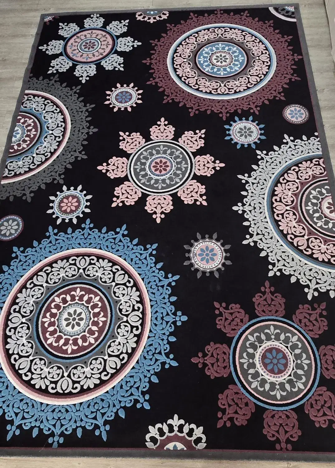 فرش دو در سه|فرش|نیشابور, شهرک ولیعصر|دیوار