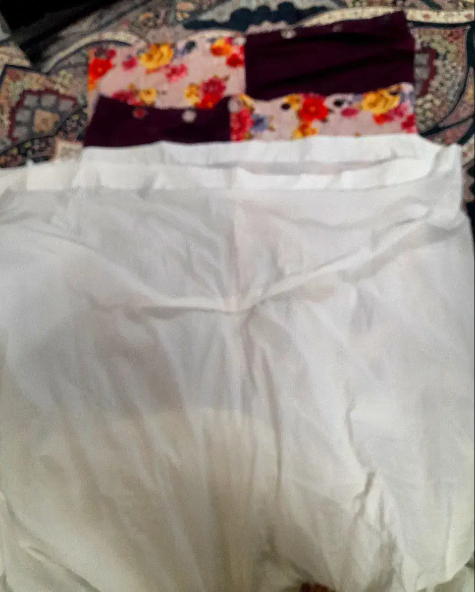 پرده به همراه کنارپرده ای|پرده، رانر، رومیزی|پیشوا, |دیوار