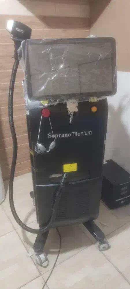 سوپرانو تیتانیوم 2024صفر در حد نو خیلی خیلی کم کار|آرایشی، بهداشتی، درمانی|تبریز, |دیوار