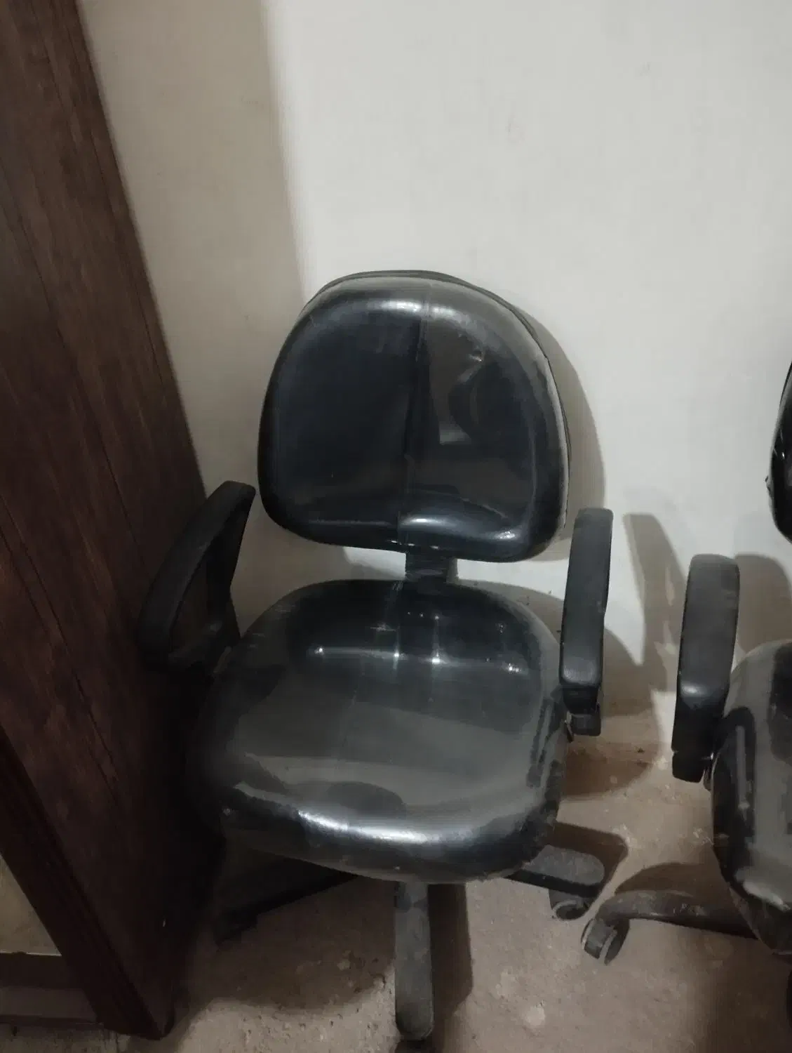 صندلی گردان اداری مطالعه راحتی|صندلی و نیمکت|تربت جام, والفجر|دیوار