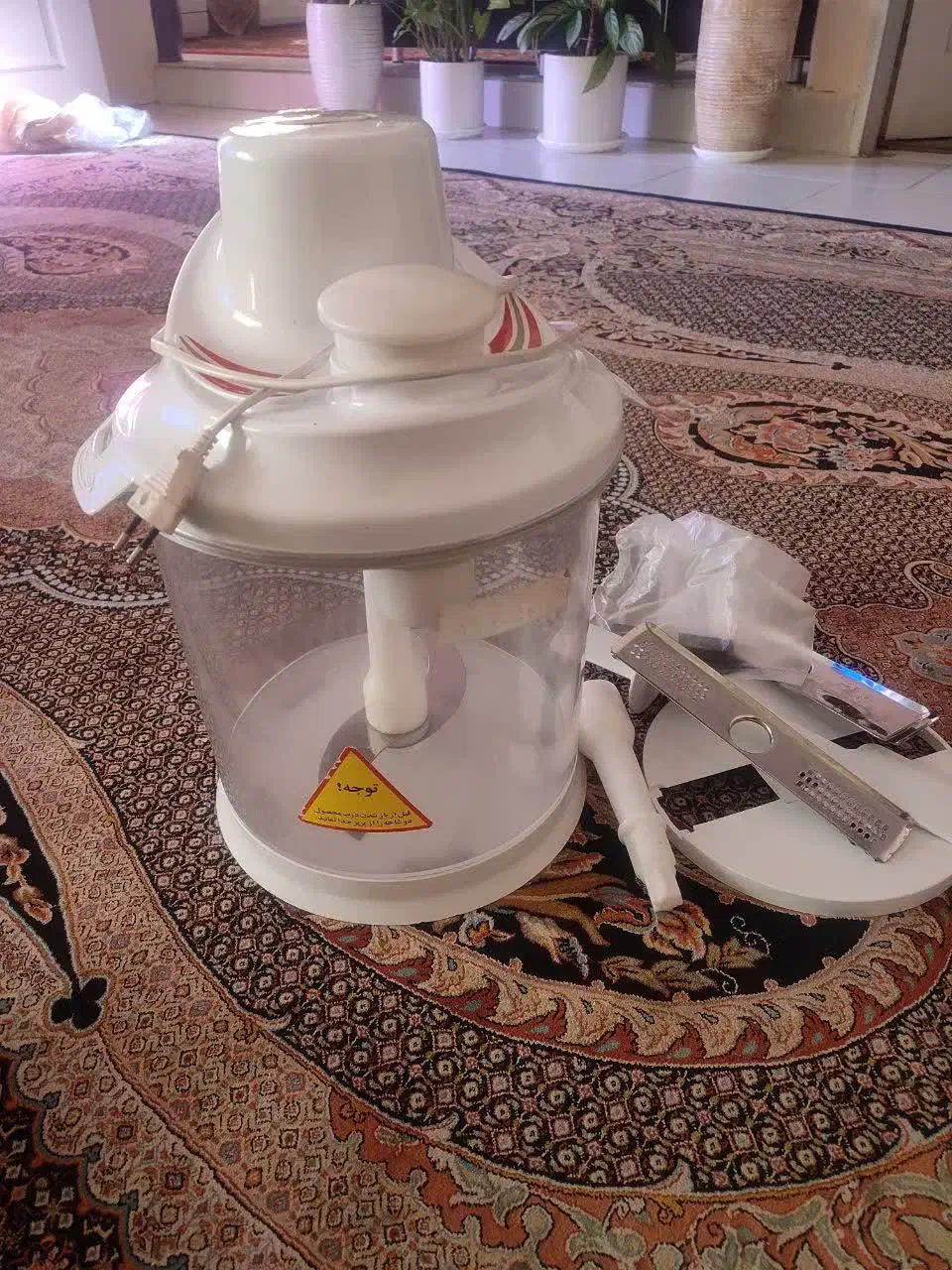 خردکن|خردکن، آسیاب، غذاساز|فیروزکوه, |دیوار