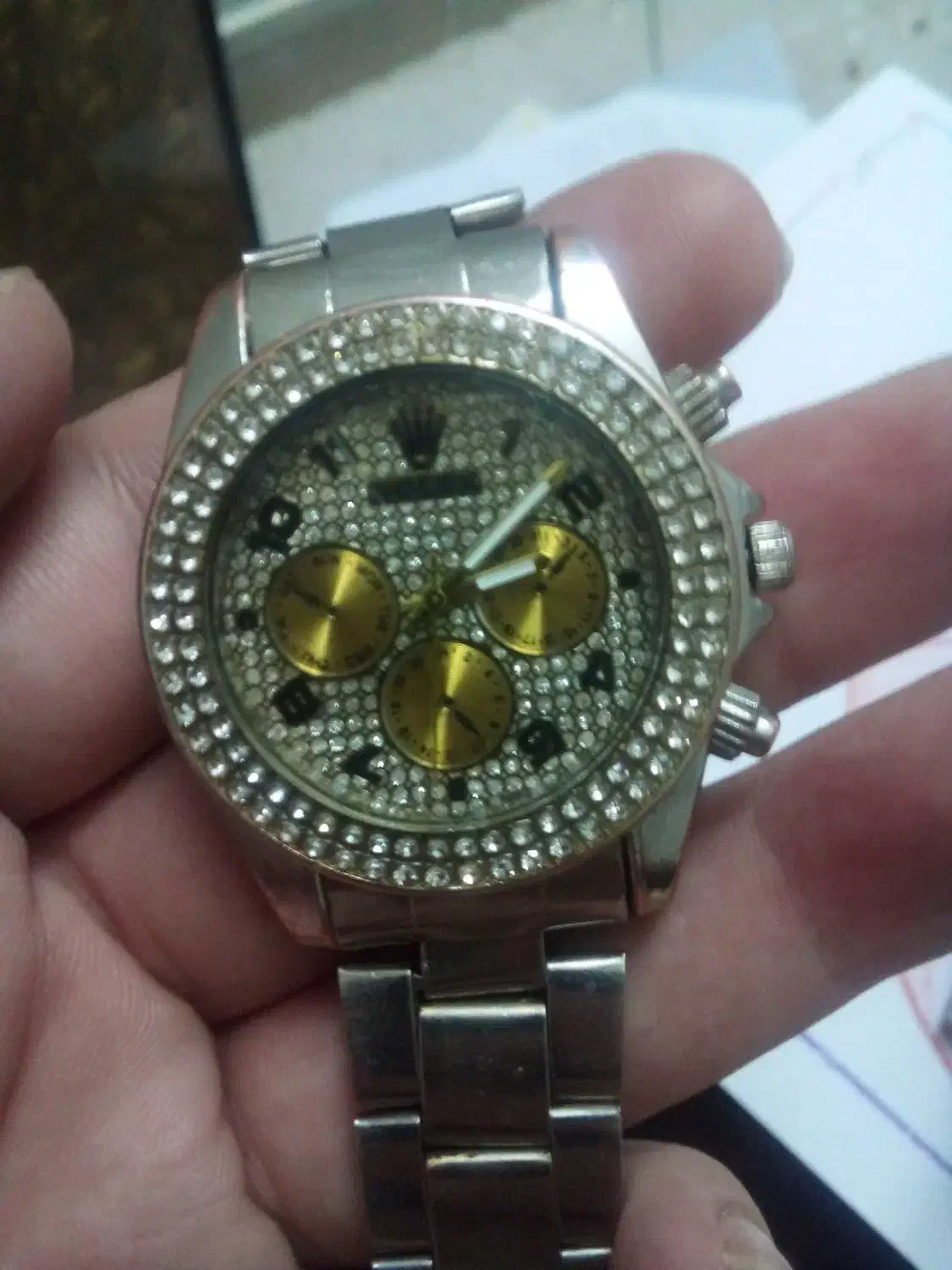 ساعت سالم مارک رولیکس به شرط سالمی|ساعت|پرند, فاز ۵|دیوار