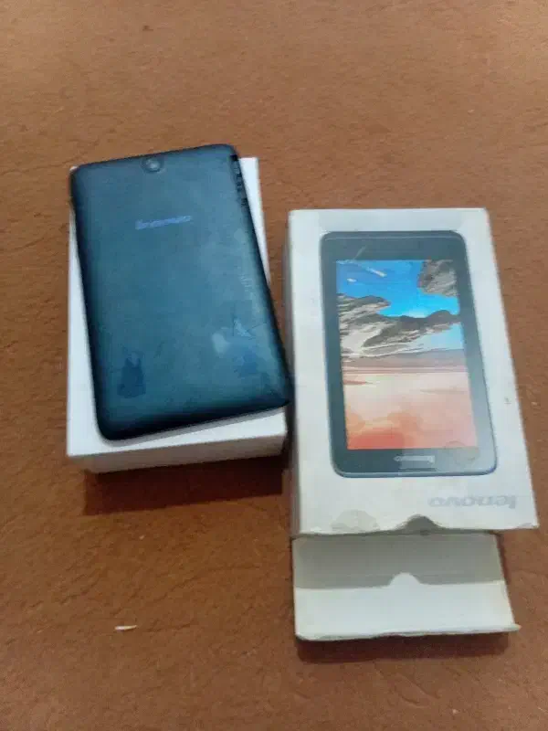 تبلت لنوا|تبلت|کلاله, |دیوار