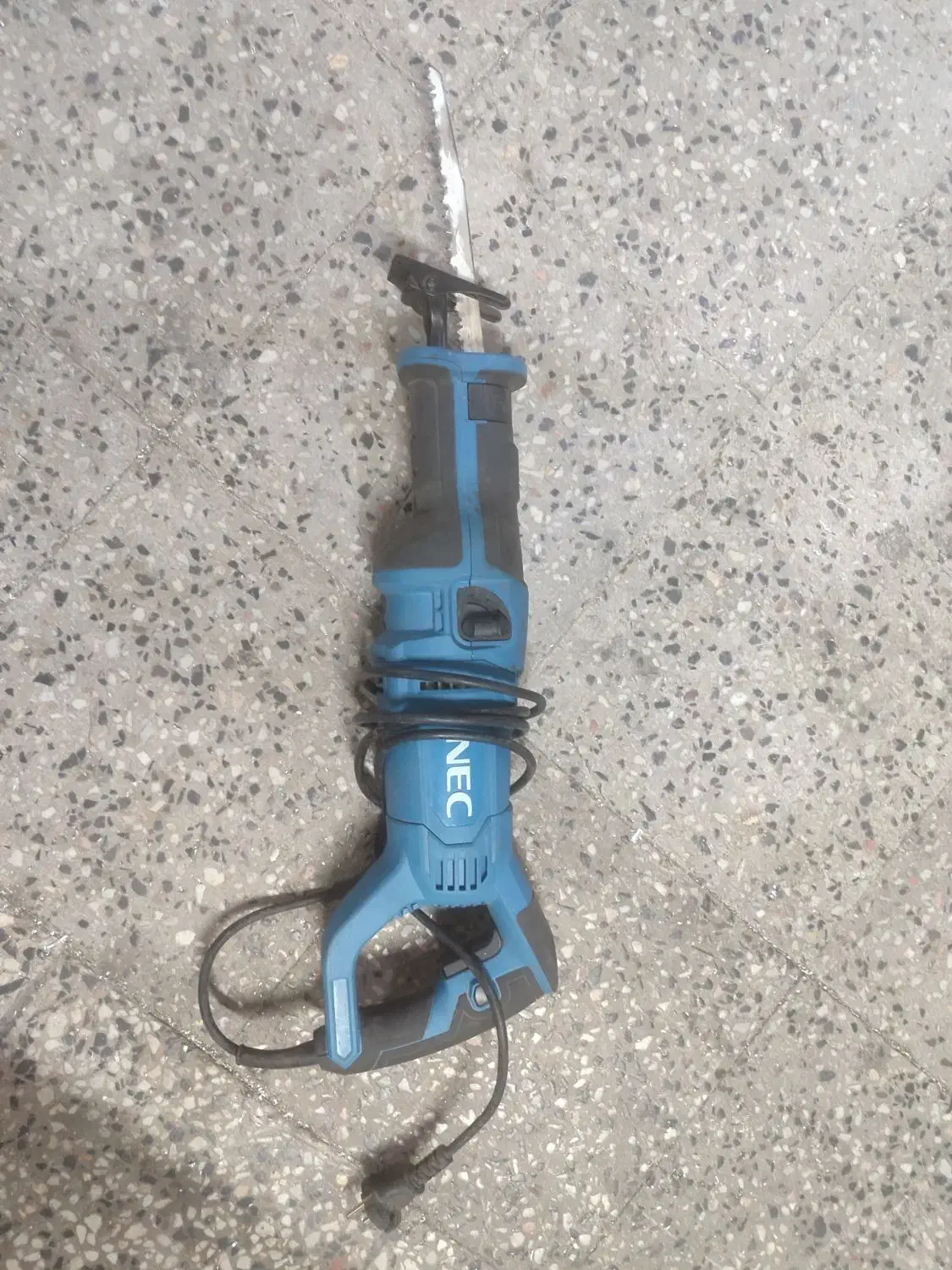 اره افقی بر|ابزارآلات|اصفهان, خانه اصفهان|دیوار