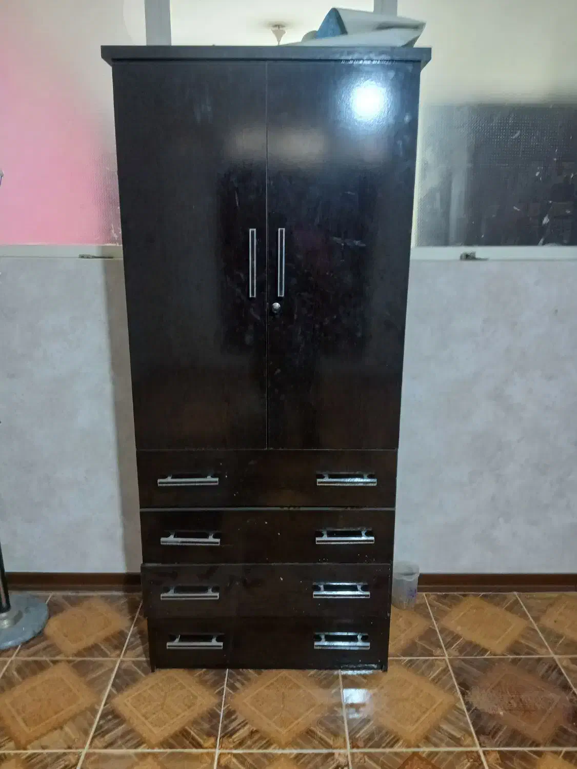 کمد لباس  سه طبقه سالم تمیز|جاکفشی، کمد، دراور|یزد, |دیوار