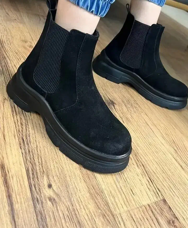 دمپایی|کیف، کفش، کمربند|بندر انزلی, لیچارگی حسن رود|دیوار