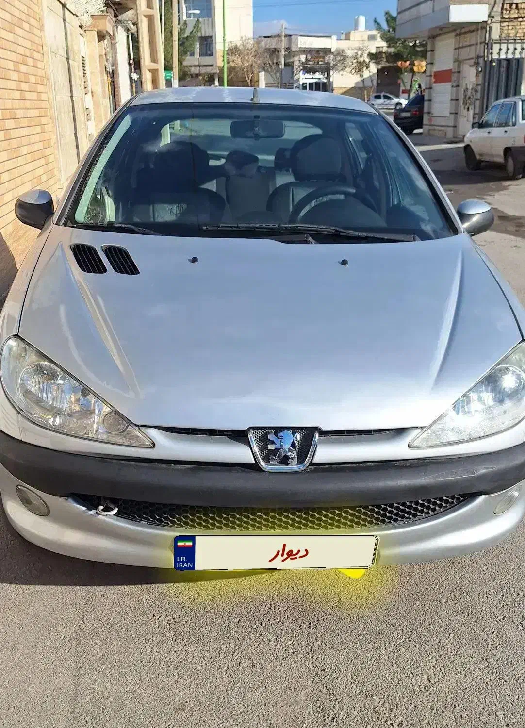 ۲۰۶ مدل ۸۵ شاسیها سالم بیشتر بدنه فابریک|خودرو سواری و وانت|برخوار, |دیوار