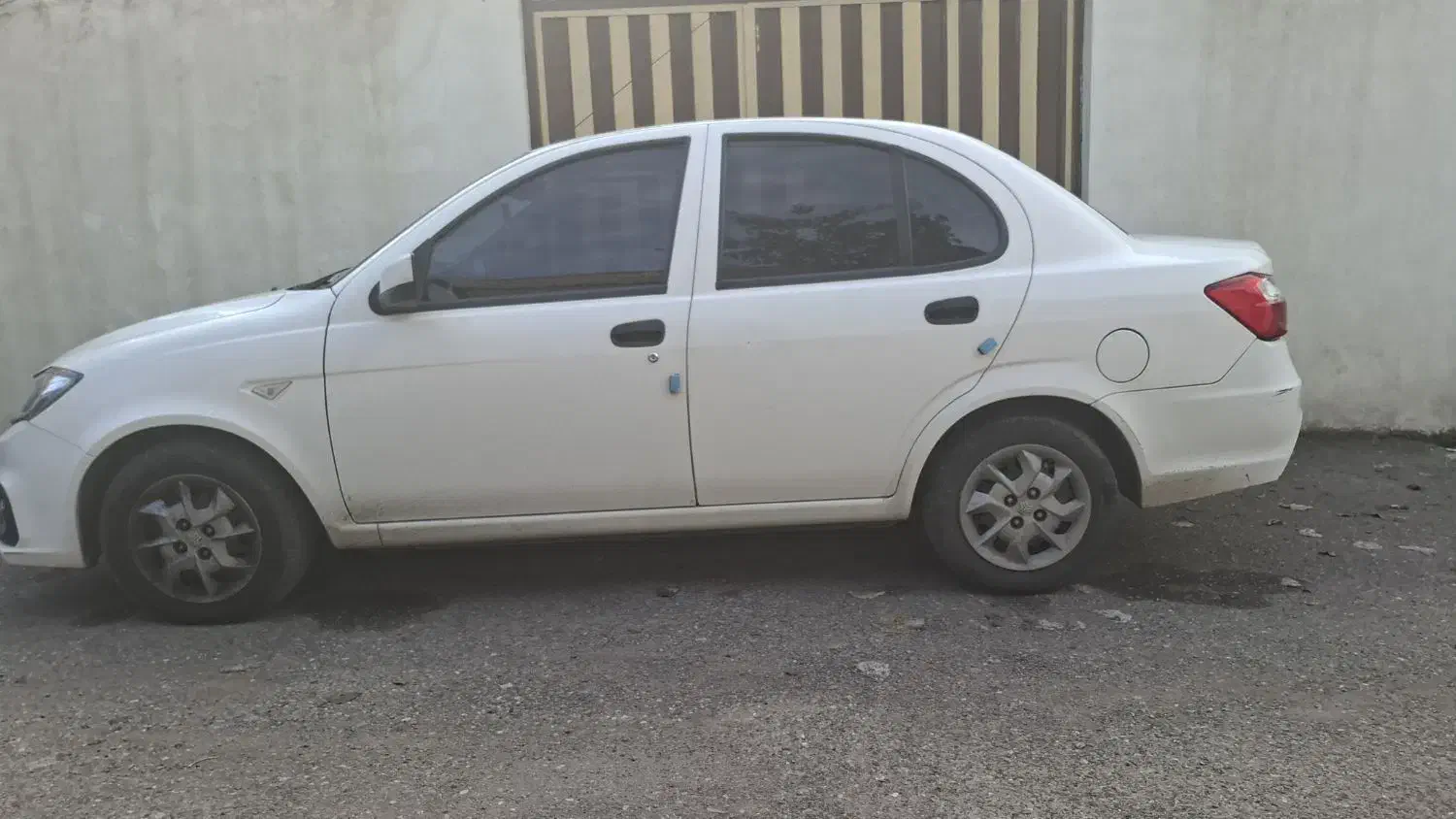 ساینا s مدل ۴۰۰|خودرو سواری و وانت|رشت, گیل|دیوار