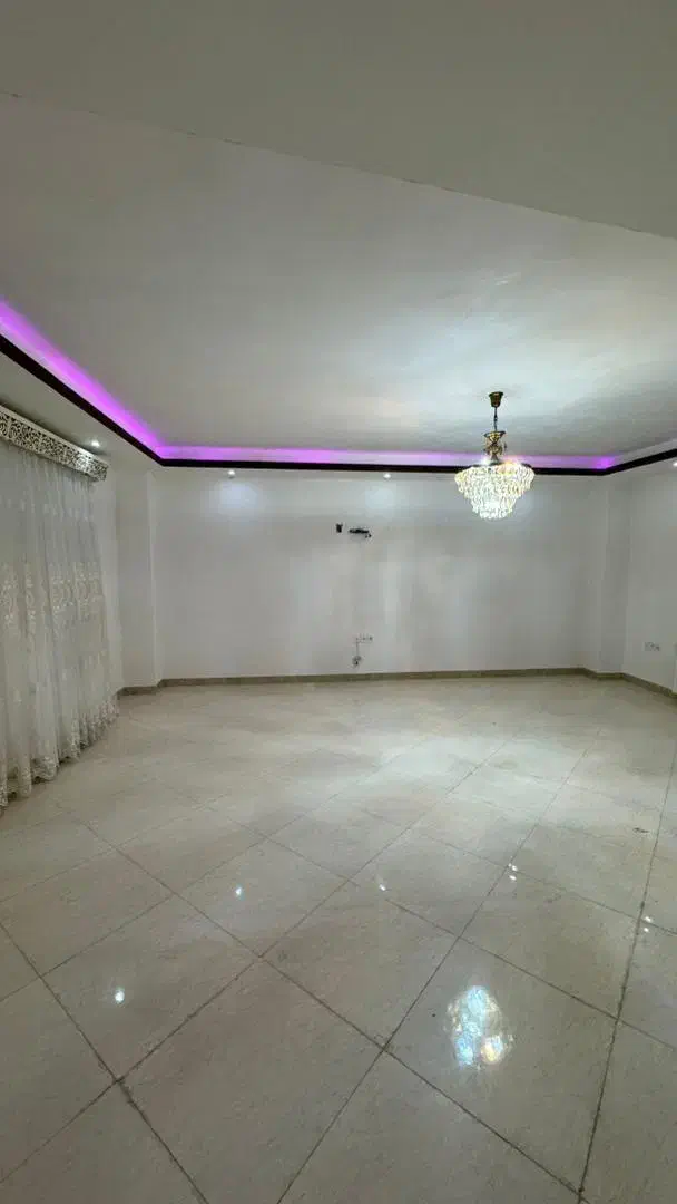 واحد 115 متر دوخواب روبروی فرمانداری سابق|فروش آپارتمان|صومعهسرا, |دیوار