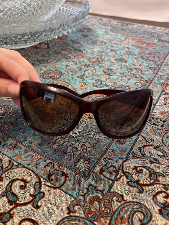 عینک افتابی قهوه ای کاملا سالم|زیورآلات و اکسسوری|رشت, پل تالشان|دیوار