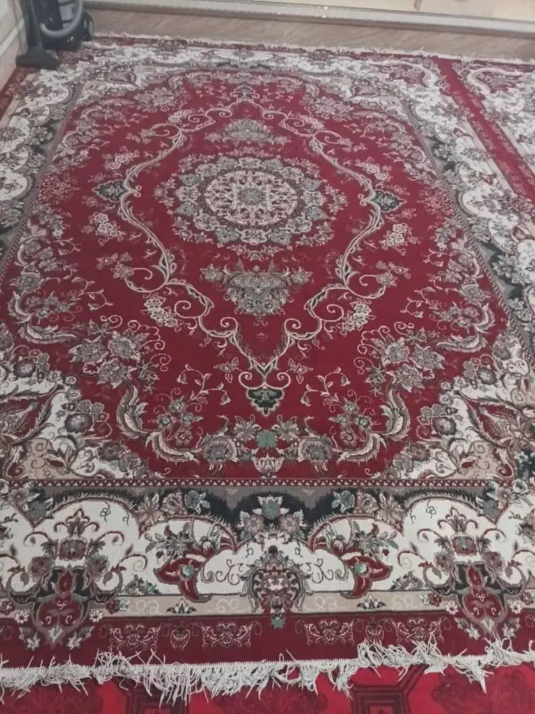 فرش نخ ابریشم اصل|فرش|سراوان, |دیوار