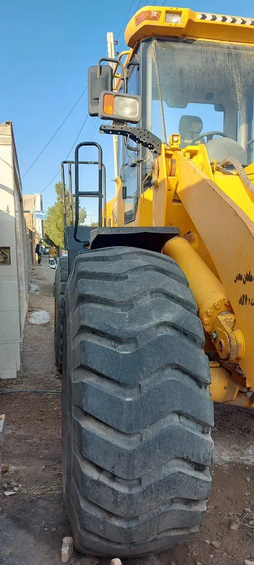 یک عدد لودر به صورت اجاره داده میشود|خودرو اجارهای|سنگان, |دیوار