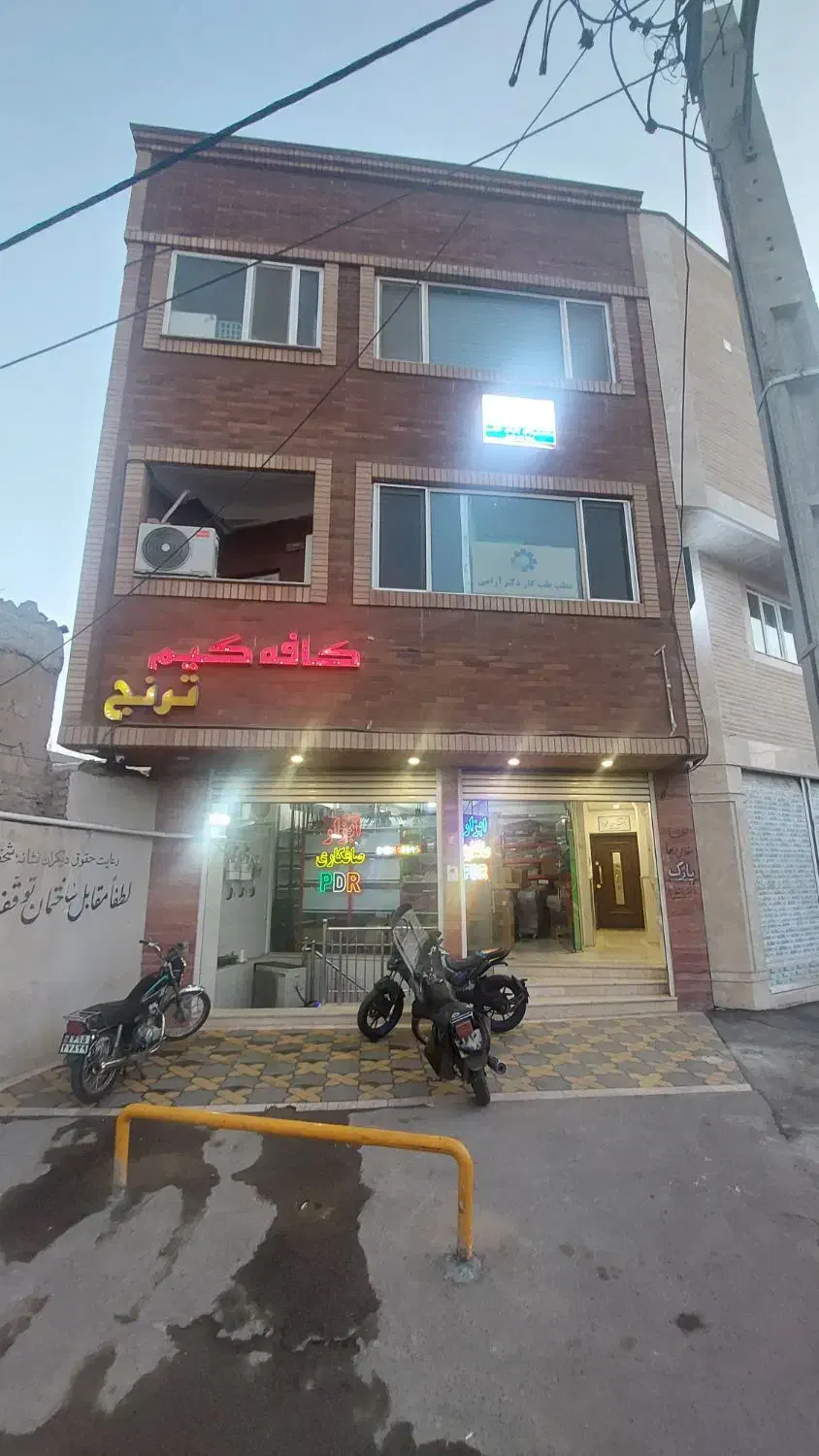 مغازه بر خیابان حاج زینل|فروش مغازه و غرفه|قم, حاج زینل|دیوار