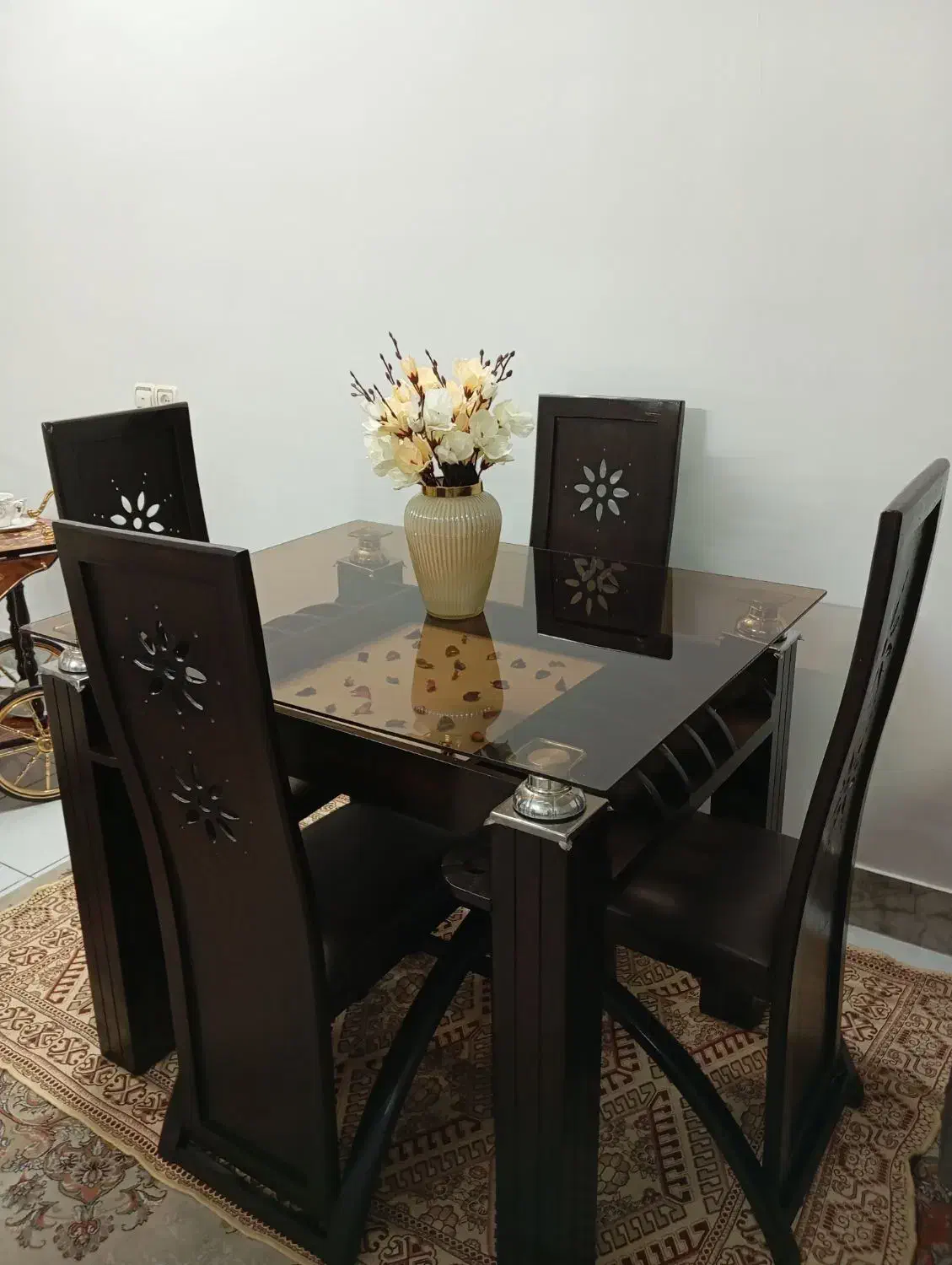 میزناهارخوری۴نفره،شیک وتمیز|میز و صندلی غذاخوری|مشهد, ایثارگران|دیوار