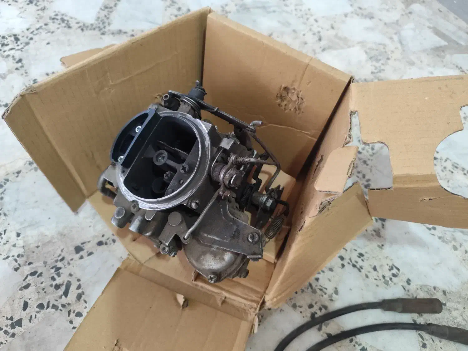 کاربرات نیسان|قطعات یدکی و لوازم جانبی|رشت, کوی جام جم|دیوار