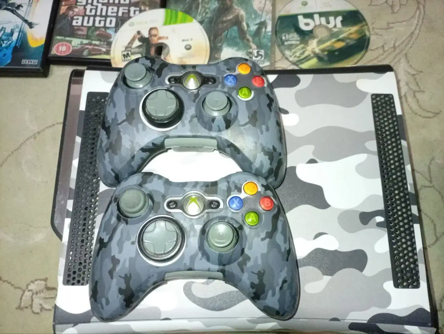 Xbox 360|کنسول، بازی ویدئویی و آنلاین|شیراز, شهرک گلدشت حافظ‎|دیوار
