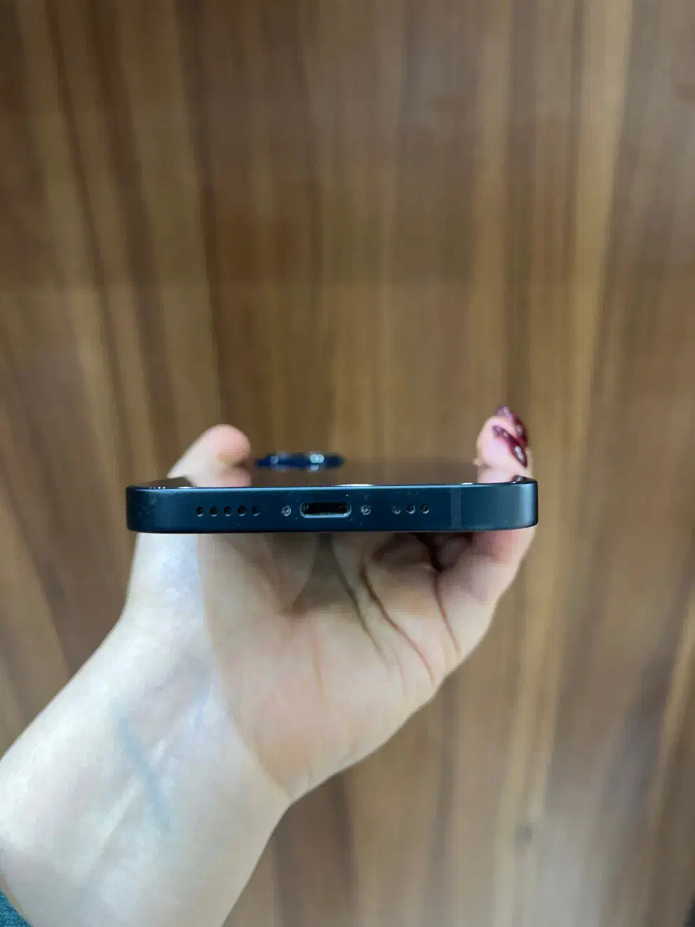 ایفون ۱۳ مشکی خیلی تمیز نقد و اقساط|موبایل|تهران, فلسطین (میدان انقلاب)|دیوار