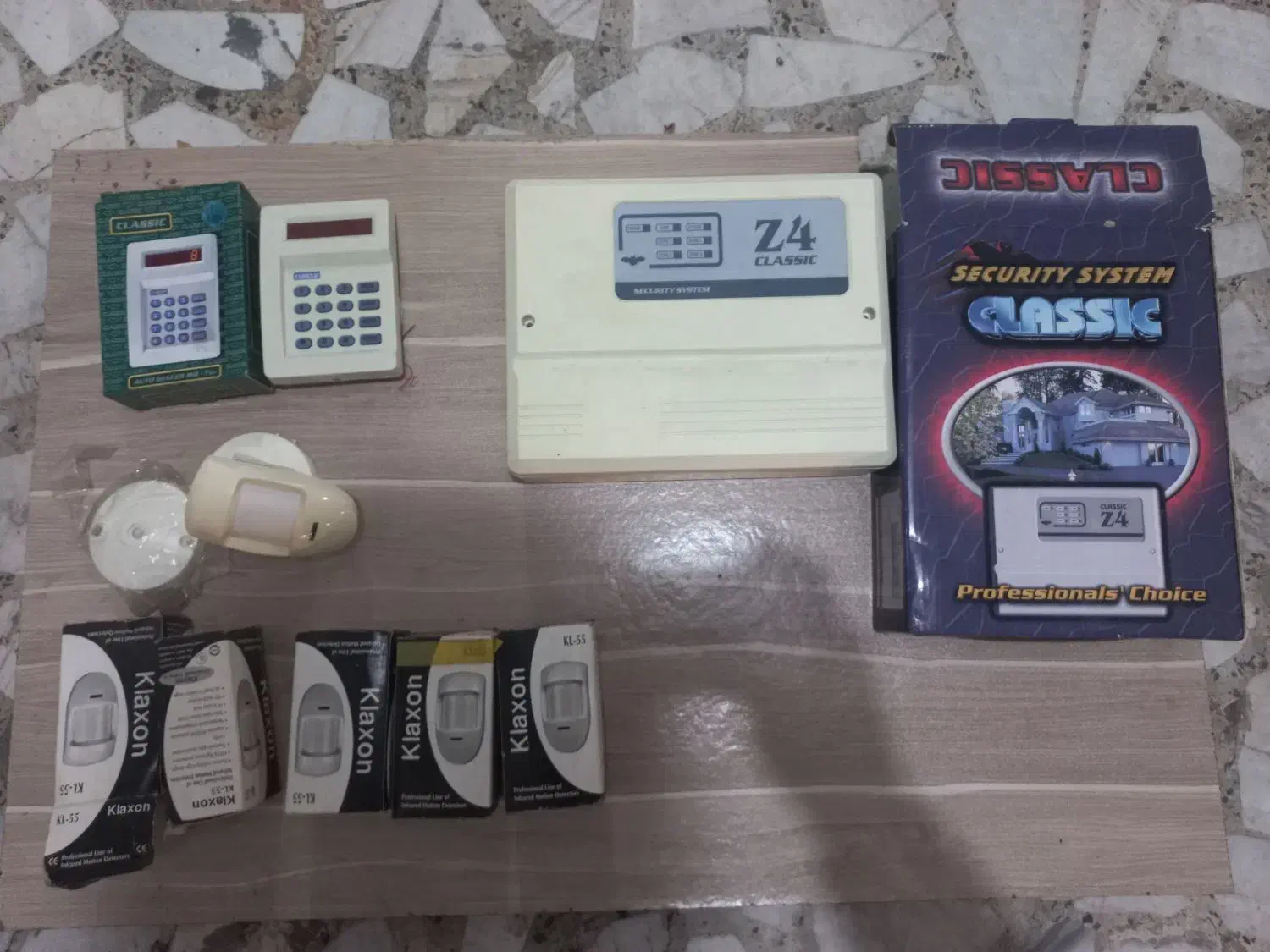 دزد گیر اماکن کلاسیک z4 طرح قدیم|دوربین مداربسته|رشت, حسین آباد|دیوار