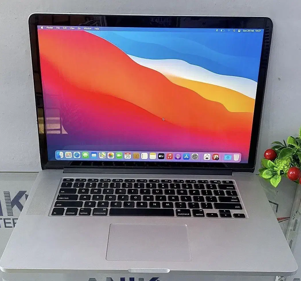 مک‌بوک پرو‌ mid 2015 15 inch|رایانه همراه|اصفهان, حسین‌آباد|دیوار