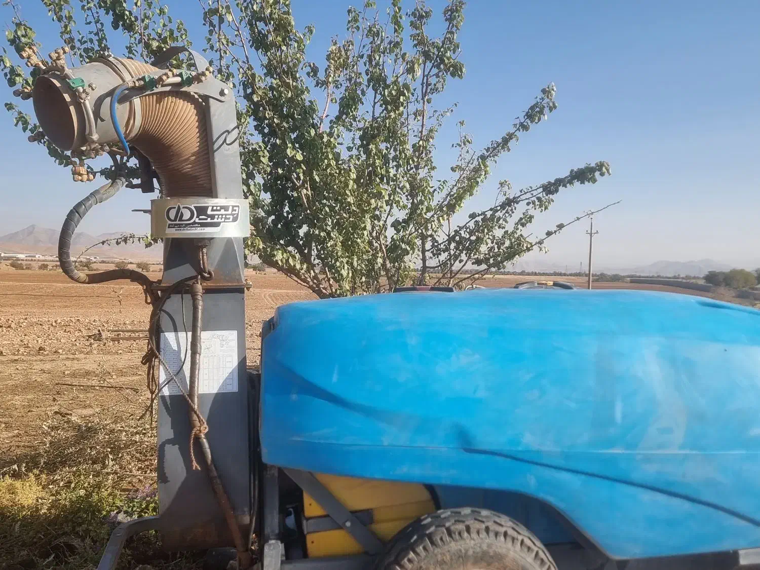 سمپاش ۲۰۰۰ لیتری توربو|ماشین‌آلات صنعتی|برخوار, |دیوار