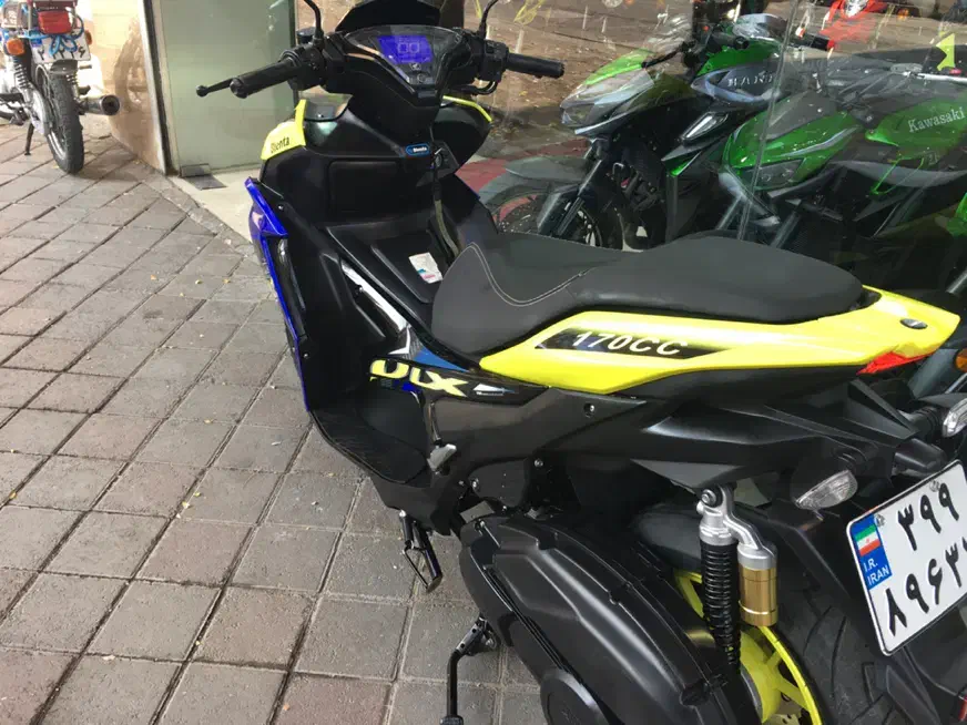 ایروکس ۱۷۰ مدل ۱۴۰۴ شرایط اقساط چکی|موتورسیکلت|تبریز, |دیوار