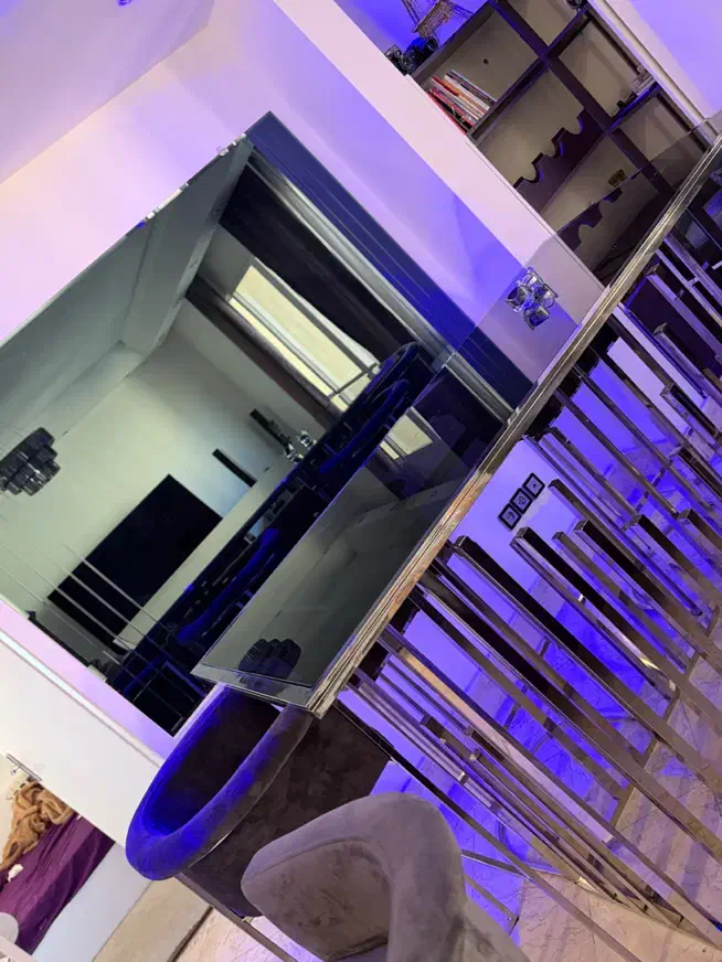 میز بار تمام استیل لاکچری به همراه آینه و صندلی|مبلمان خانگی و میز عسلی|تهران, سعادتآباد|دیوار