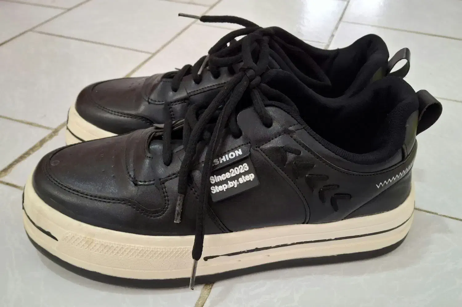 کتانی پسرانه سایز ۳۸|کیف، کفش، کمربند|رشت, سلیمانداراب|دیوار