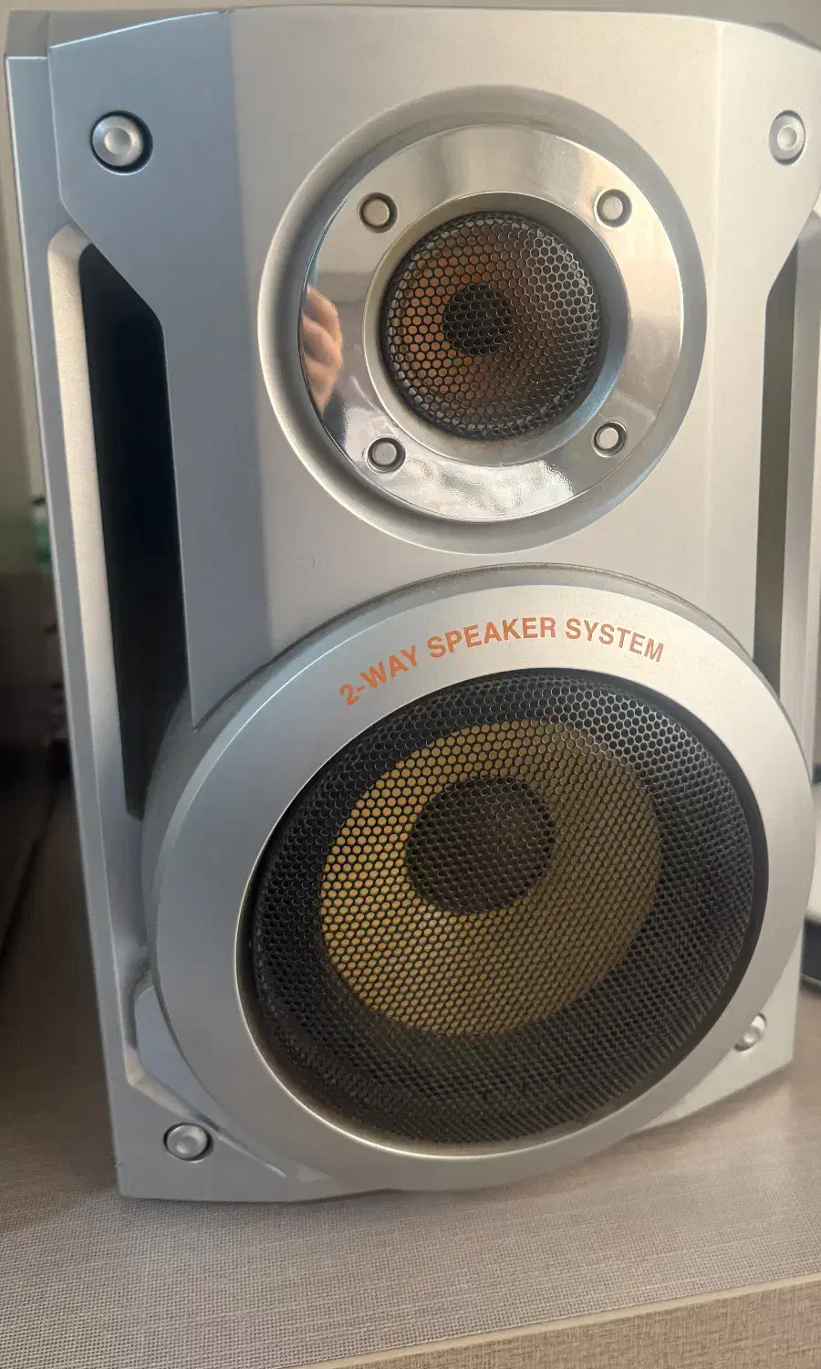 ظبط و باند|صوتی و تصویری|رشت, نیکمرام|دیوار