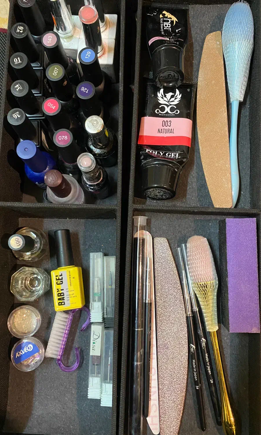 پک لوازم ناخن کاری همراه با کیف زرشکی چرم|آرایشی، بهداشتی، درمانی|لاهیجان, قیام|دیوار