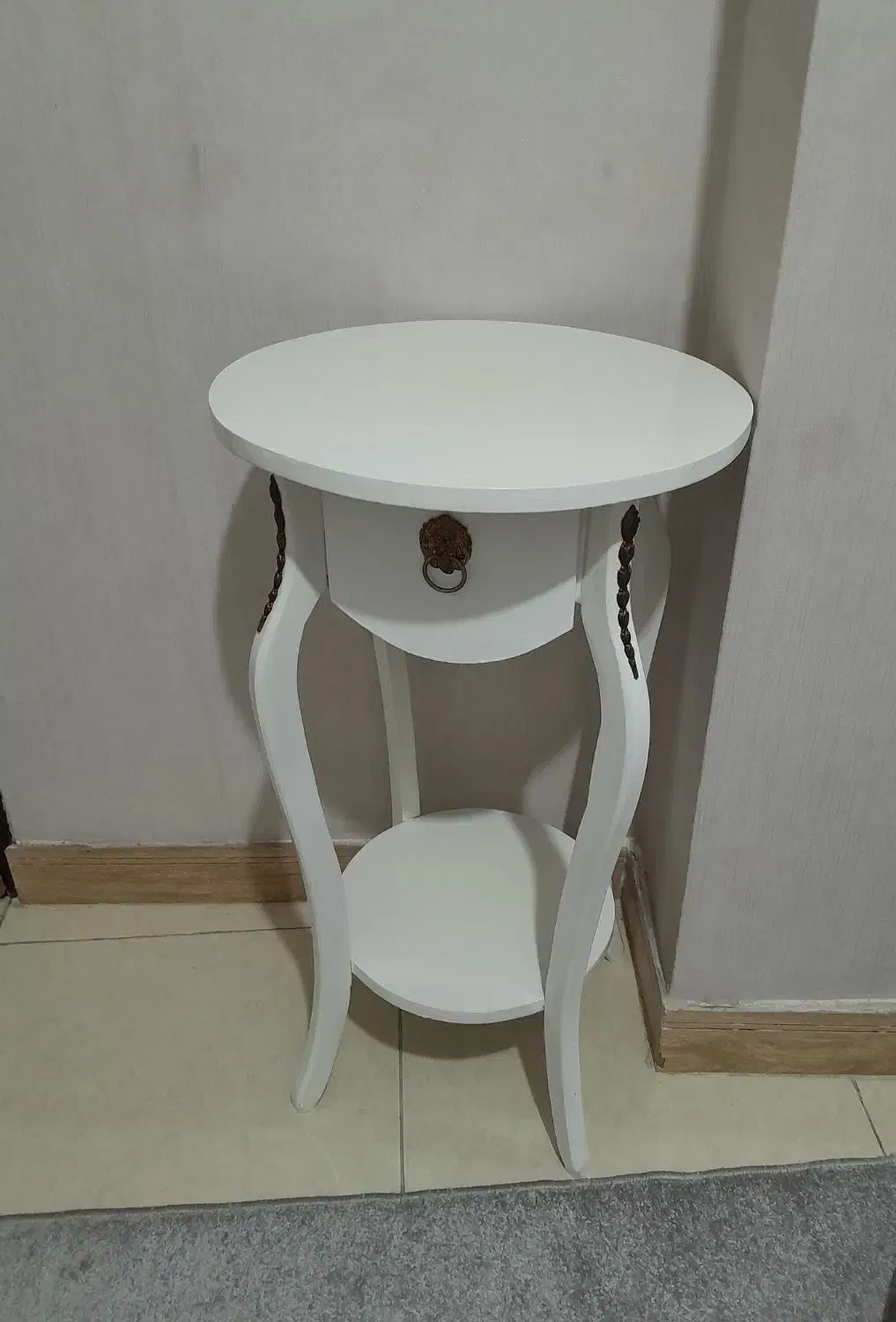 میز تلفن|میز تلفن|رشت, شهرک شهید مفتح|دیوار