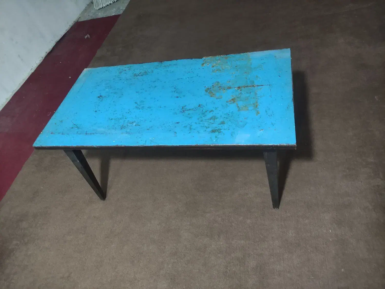 میز اهنی|میز و صندلی غذاخوری|مشهد, چهارباغ|دیوار