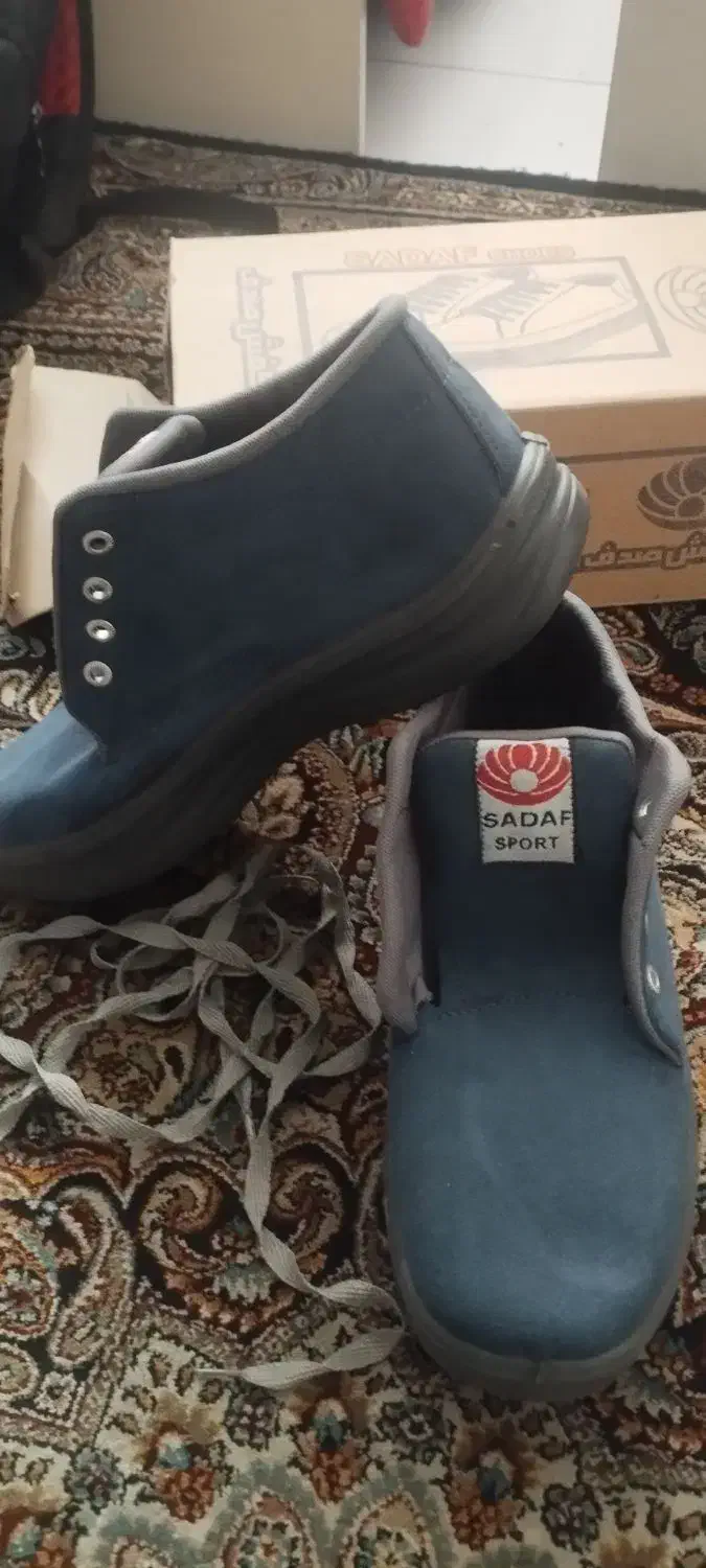 کفش کار|کیف، کفش، کمربند|بیرجند, |دیوار