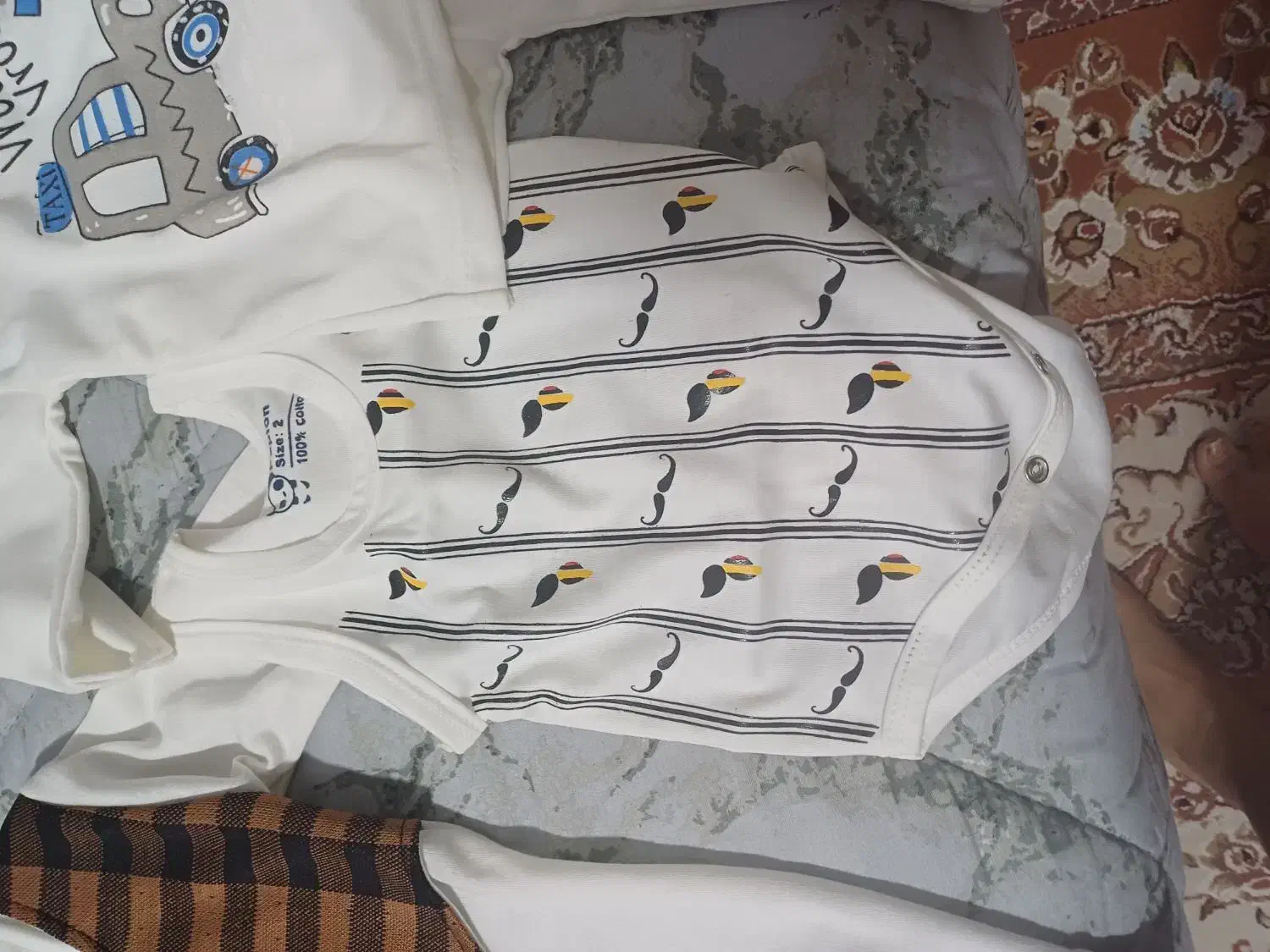 لباس با مارک به خاطر کوچک بودن|لباس|لاهیجان, کوی زمانی|دیوار