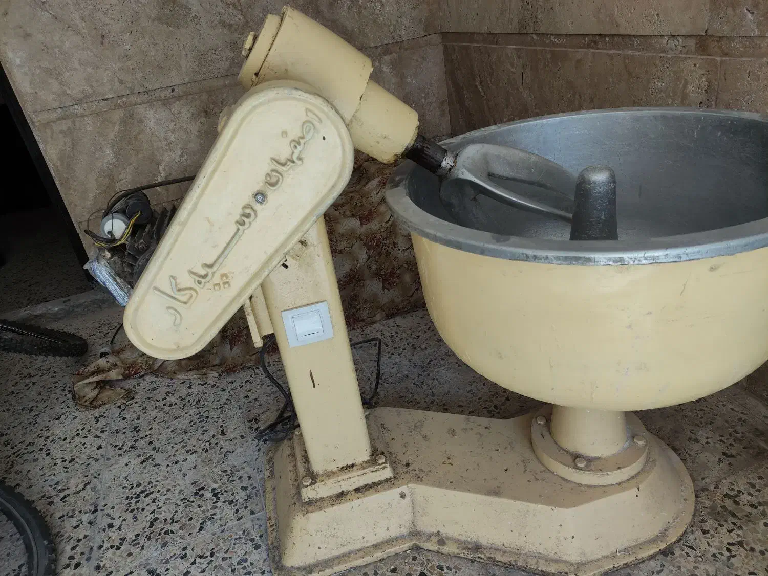 خمیرگیر و پهن کن جهت نون تیری(داراب)|فروشگاه و مغازه|شیراز, تندگویان|دیوار