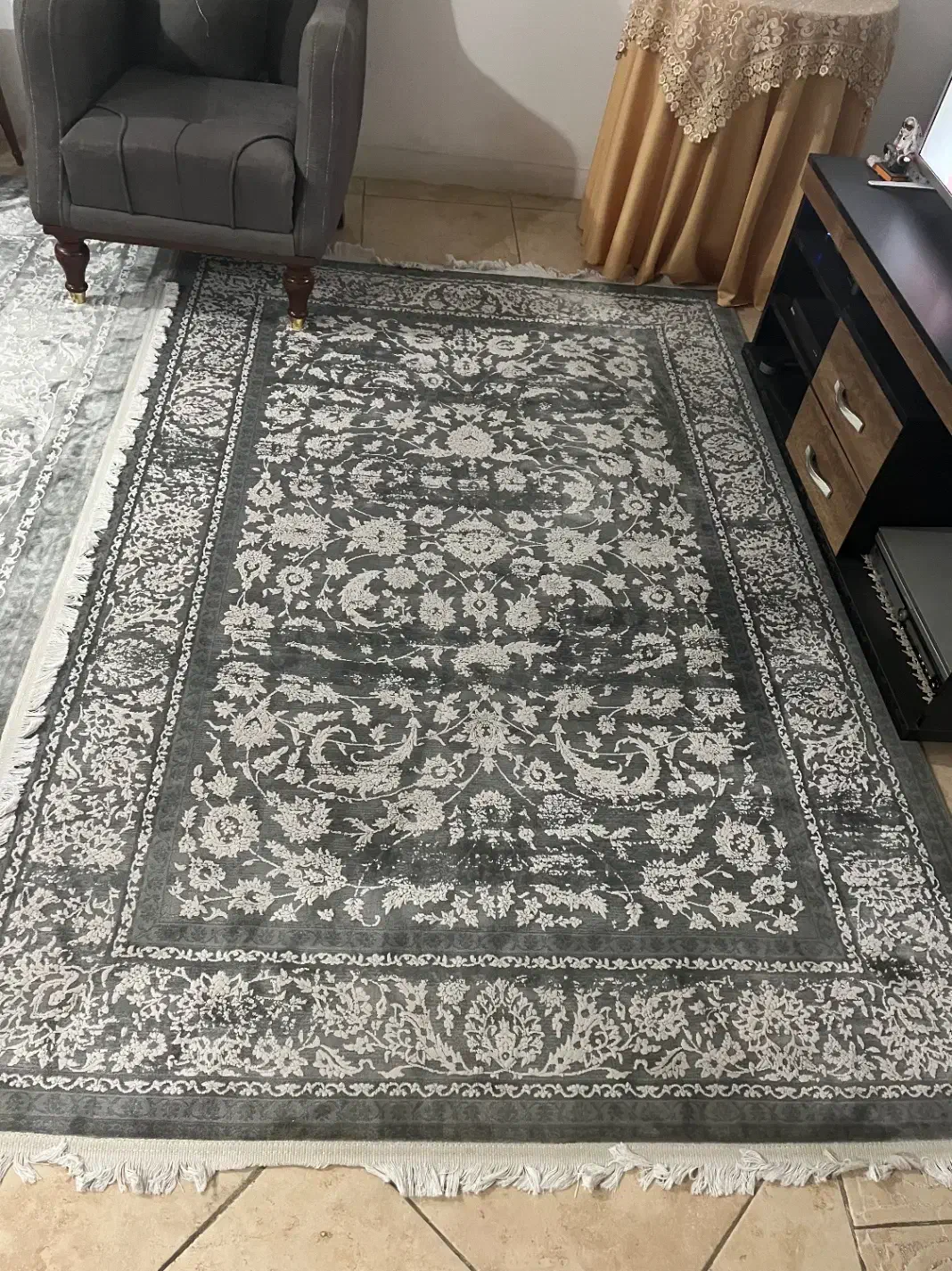 فرش ۹ متری و ۴ متری|فرش|رشت, کوی عرفان|دیوار