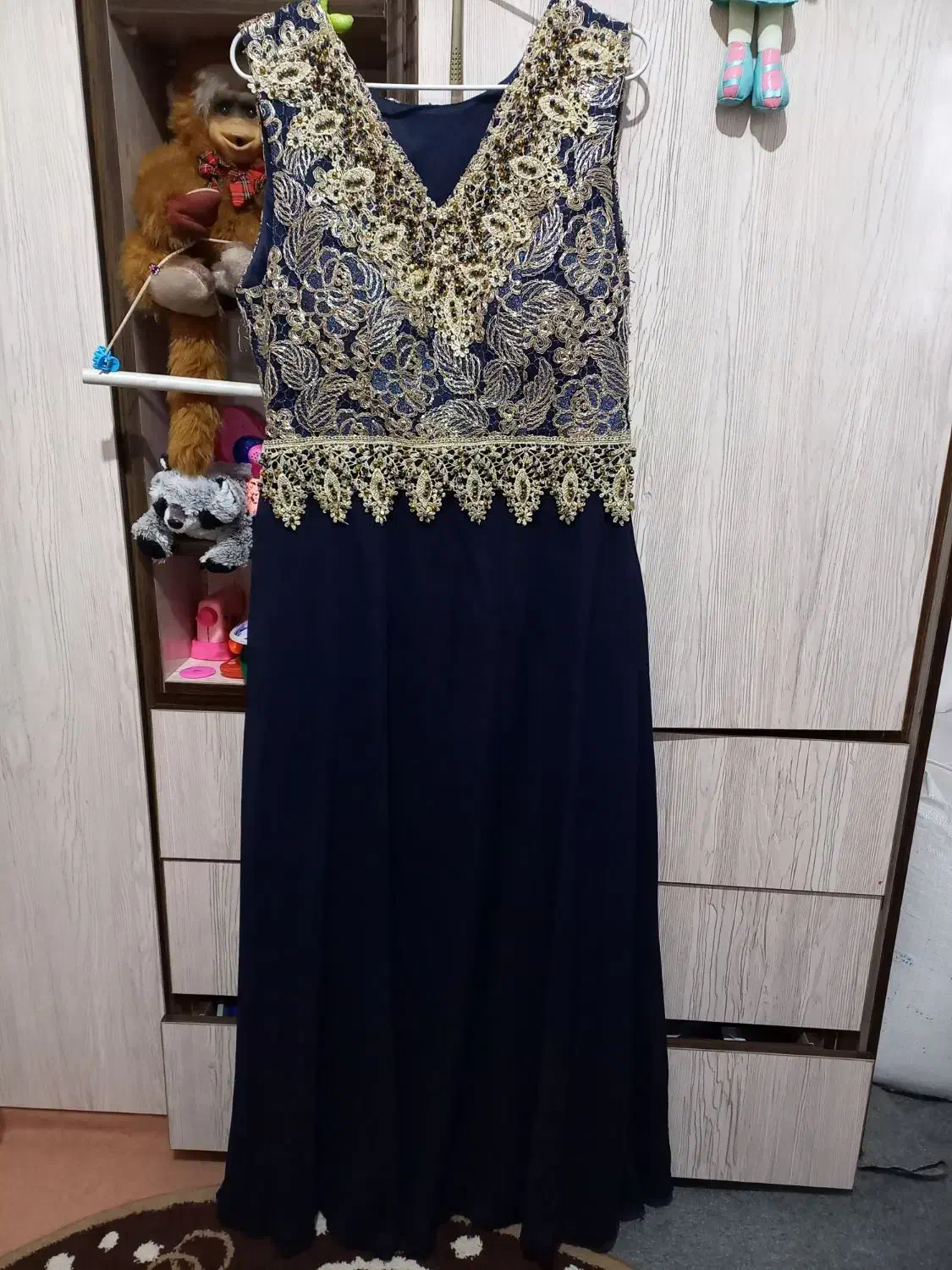 لباس|لباس|بروجرد, |دیوار