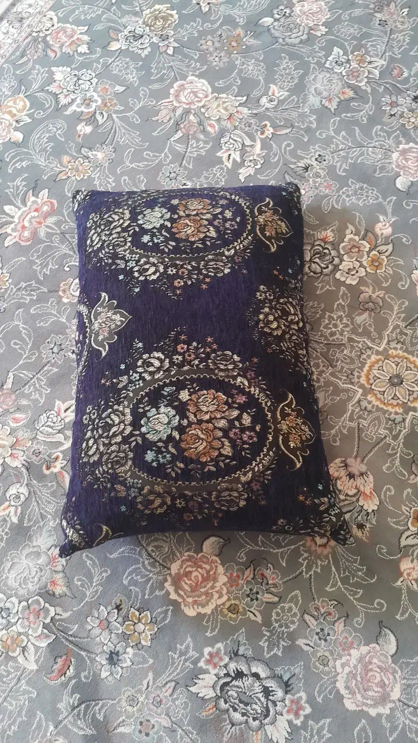 روبالشتی نو|رختخواب، بالش، پتو|سرپل ذهاب, |دیوار